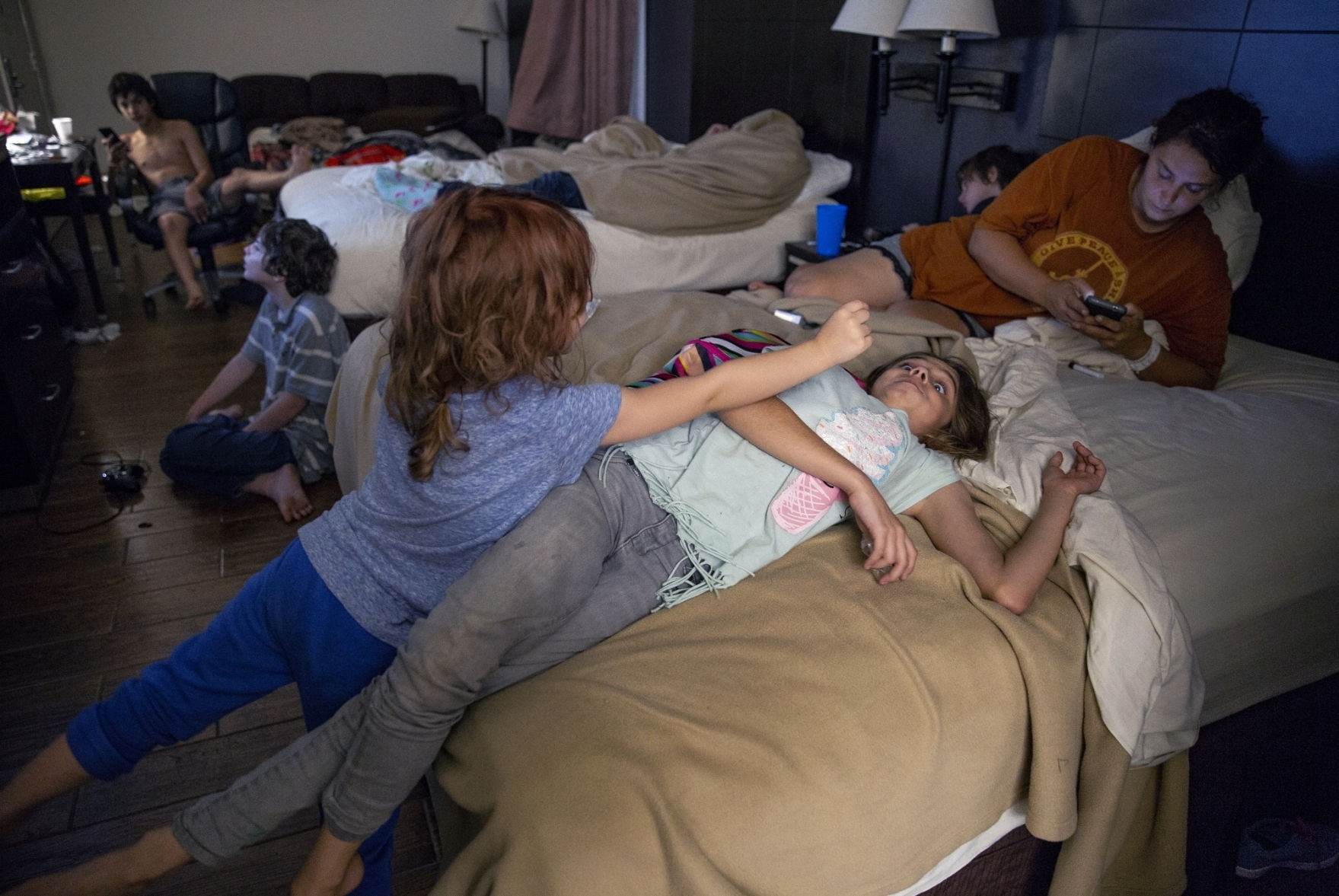 Homeless Victoria mother struggles to keep 7 kids off the street